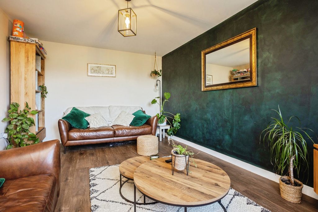 Property photo 2 of 25 Img_7217