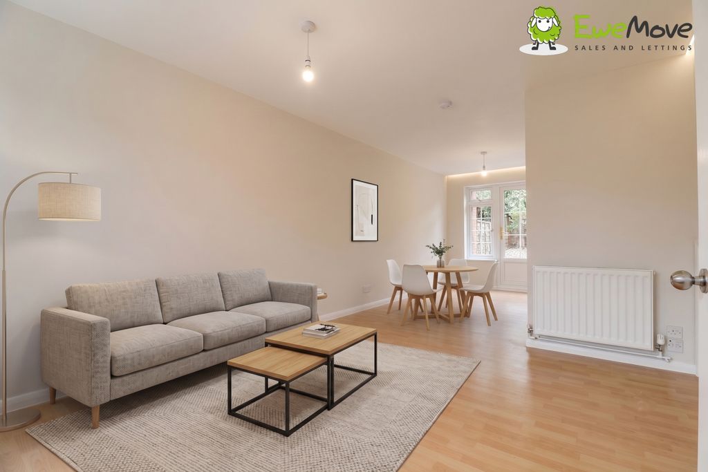 Property photo 2 of 15 Lounge Diner- Staged - At Bowmans Way By Ben Brind