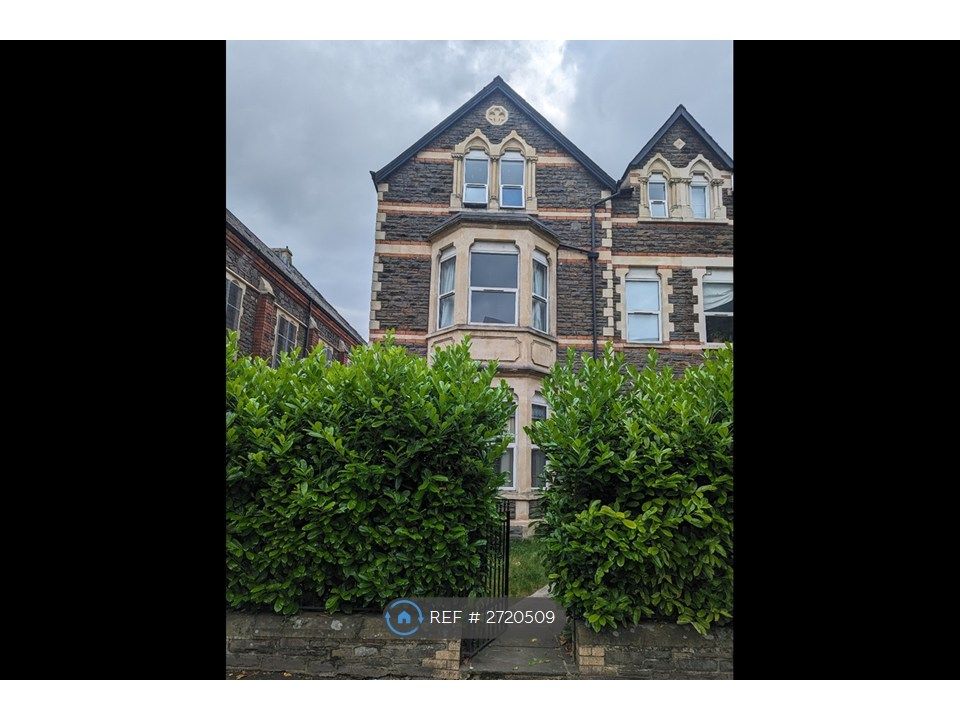 Property photo 2 of 11