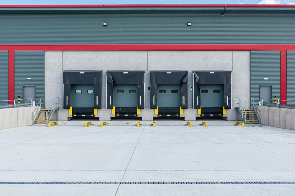 Property photo 3 of 9 4.Jpg