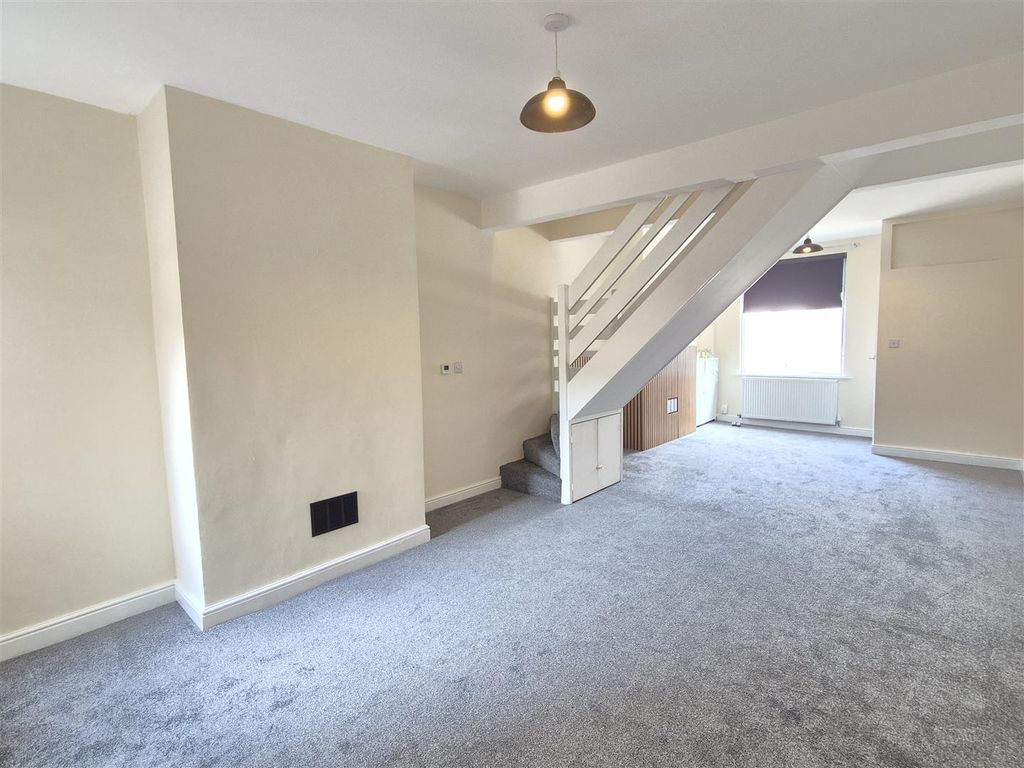 Property photo 3 of 14 Lounge/Diner