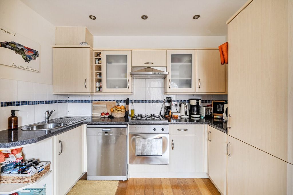 Property photo 3 of 13 Picture No. 14