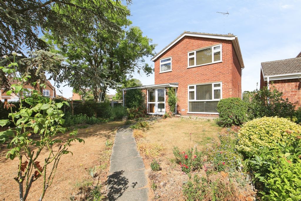 Property photo 1 of 12