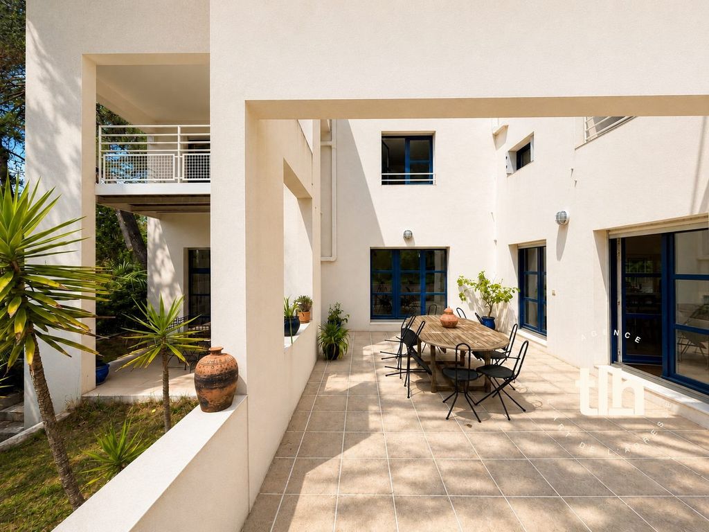 Property photo 1 of 24 Prades-Le-Lez: 5-Room Villa, 167 m² On 1,313 m² Of Land