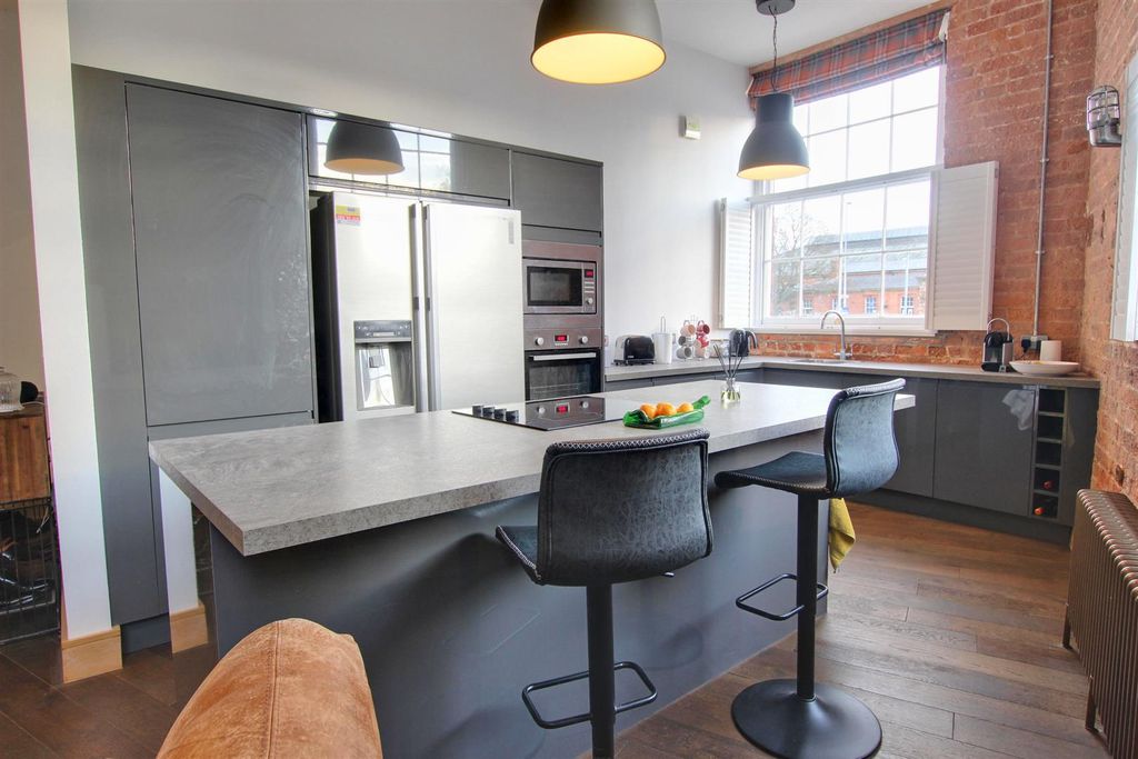 Property photo 2 of 8 Img_1315-Img_1317_Lzn.Jpg