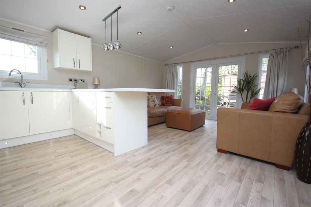 Property photo 3 of 17 Img_7945.Jpg