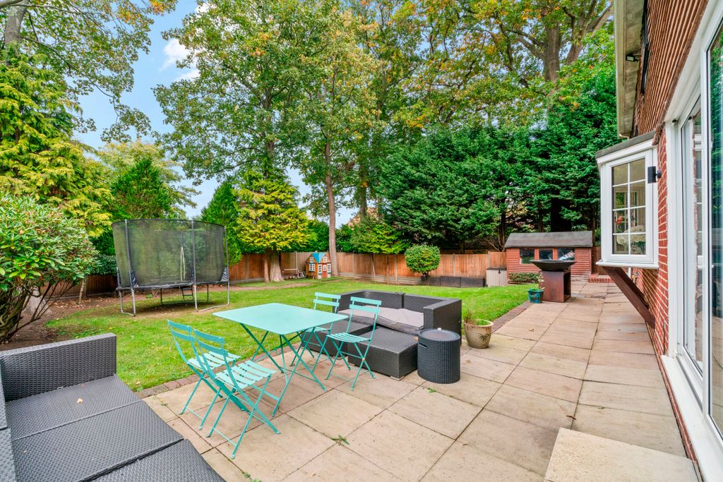 Property photo 1 of 16