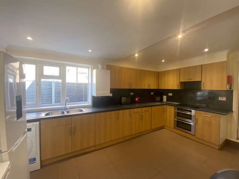 Property photo 2 of 13 Photo 16