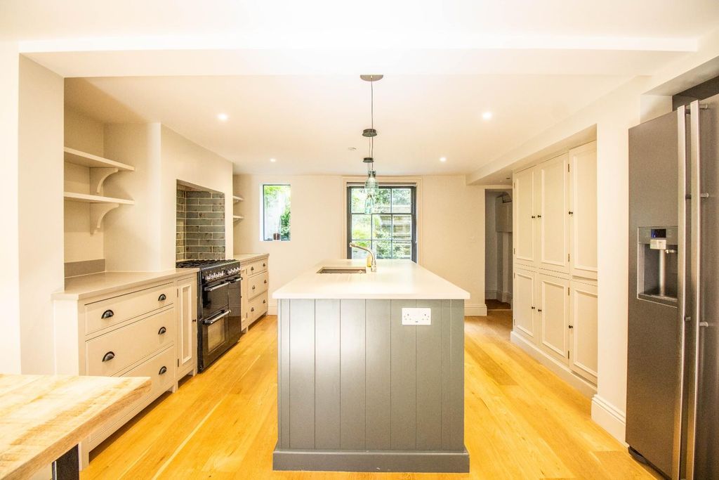 Property photo 2 of 18 Img_7205.Jpg