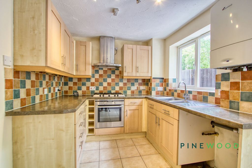 Property photo 2 of 13 Kitchen