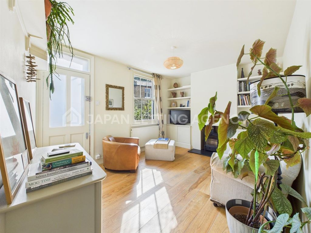 Property photo 2 of 10 Cam04401G0-Pr0048-Still002.Jpg