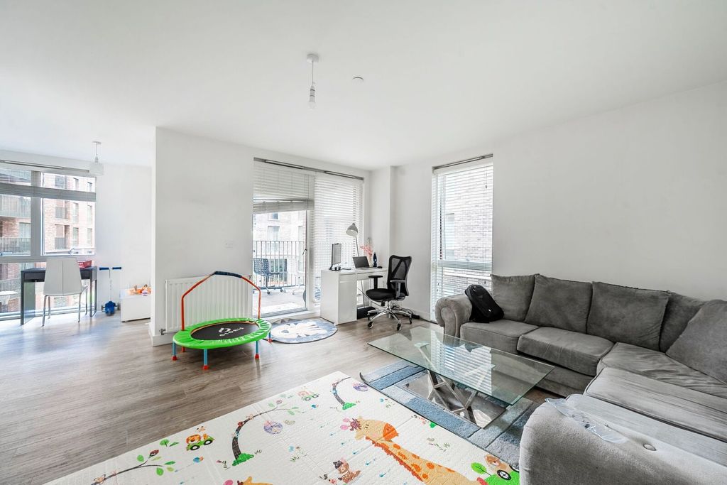 Property photo 1 of 10