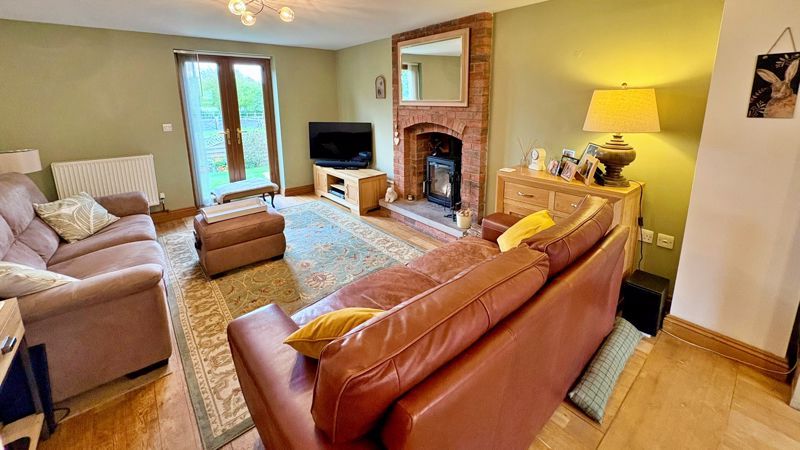 Property photo 3 of 19 Photo 2