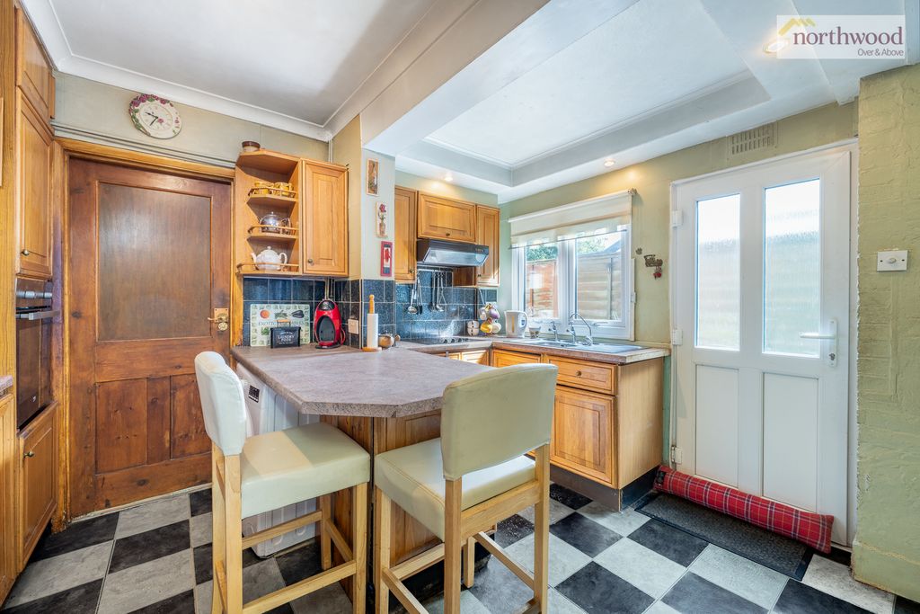 Property photo 2 of 13