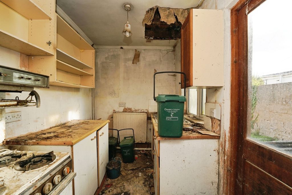 Property photo 2 of 11 Pbox-Img.Jpg