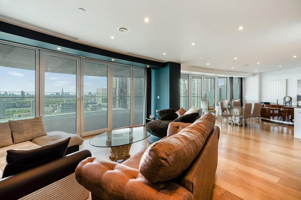 Property photo 1 of 12 Image