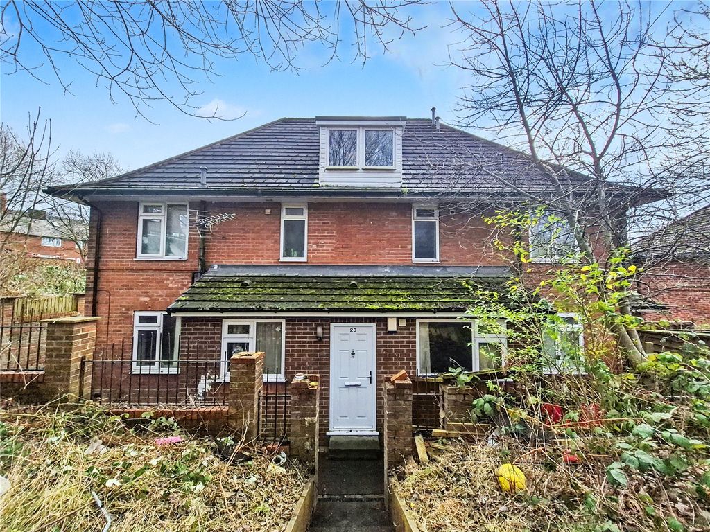 Property photo 1 of 5 Picture No. 08