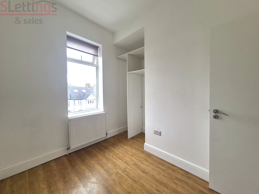 Property photo 3 of 21 Gallery
