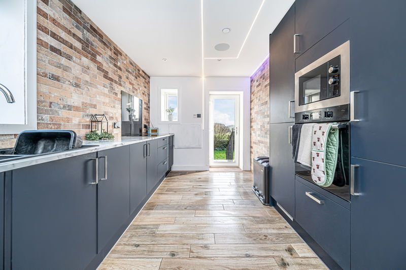 Property photo 2 of 30 Kitchen