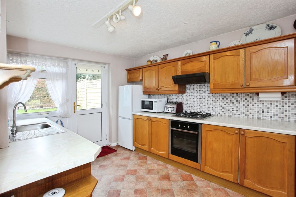 Property photo 3 of 17