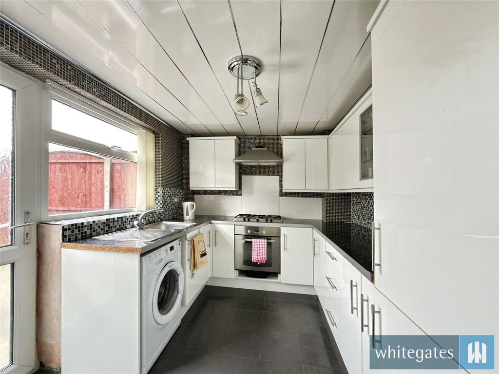 Property photo 2 of 13 Picture No. 08