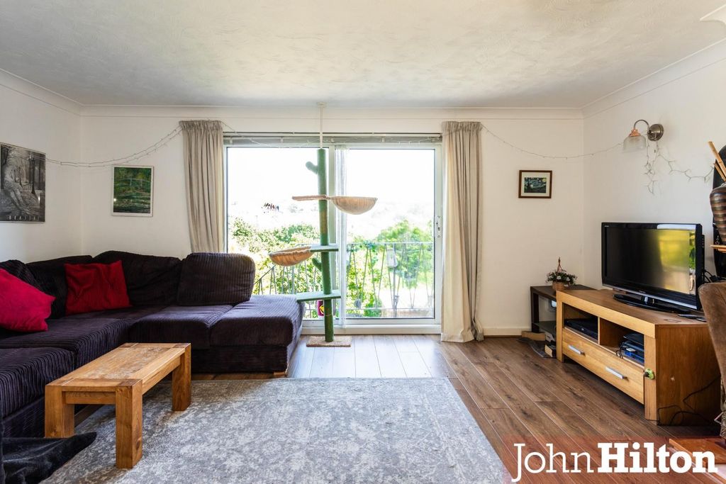 Property photo 3 of 16 Thompson Road -16.Jpg