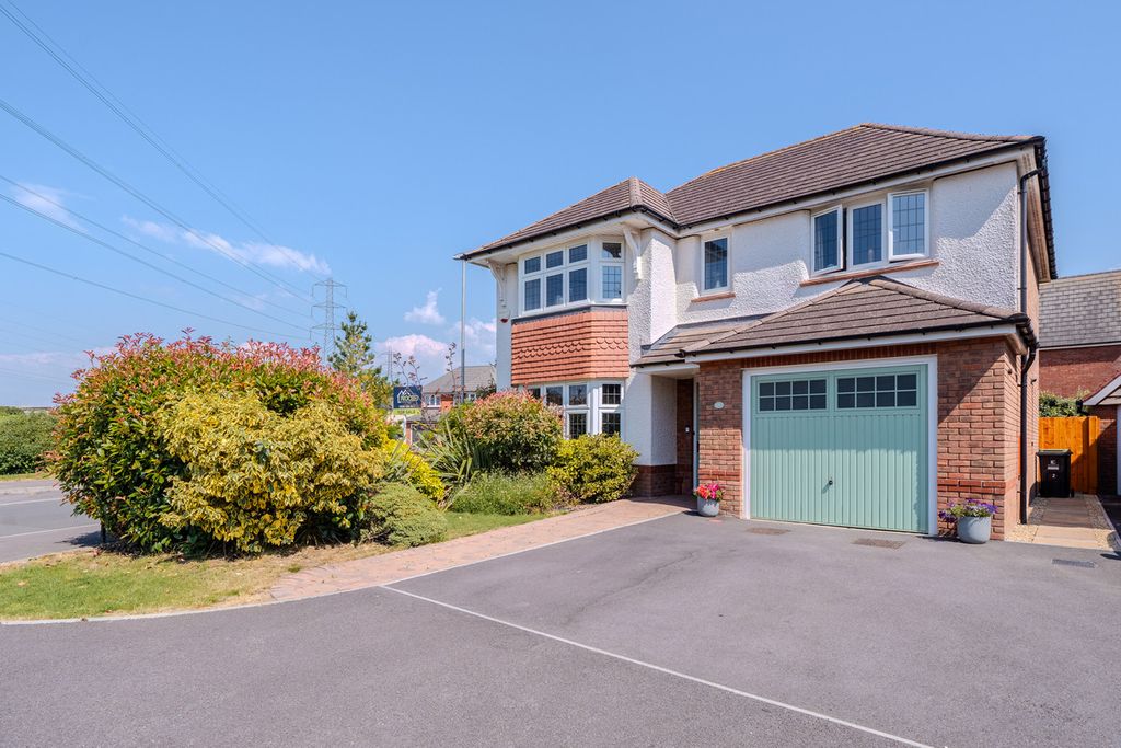 Property photo 1 of 34