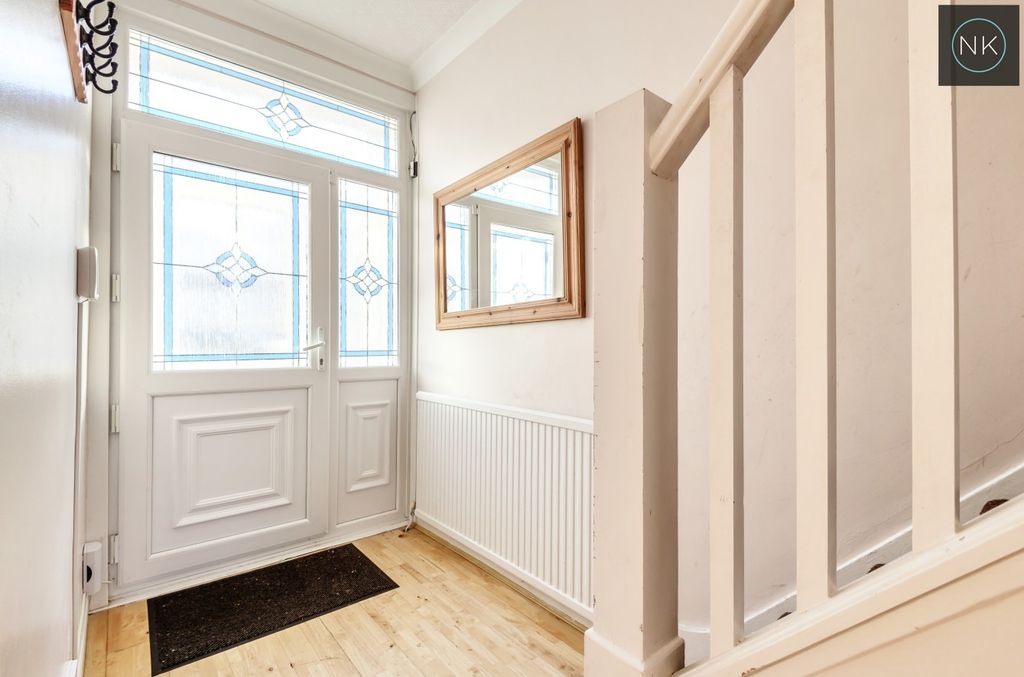 Property photo 2 of 29 4331872