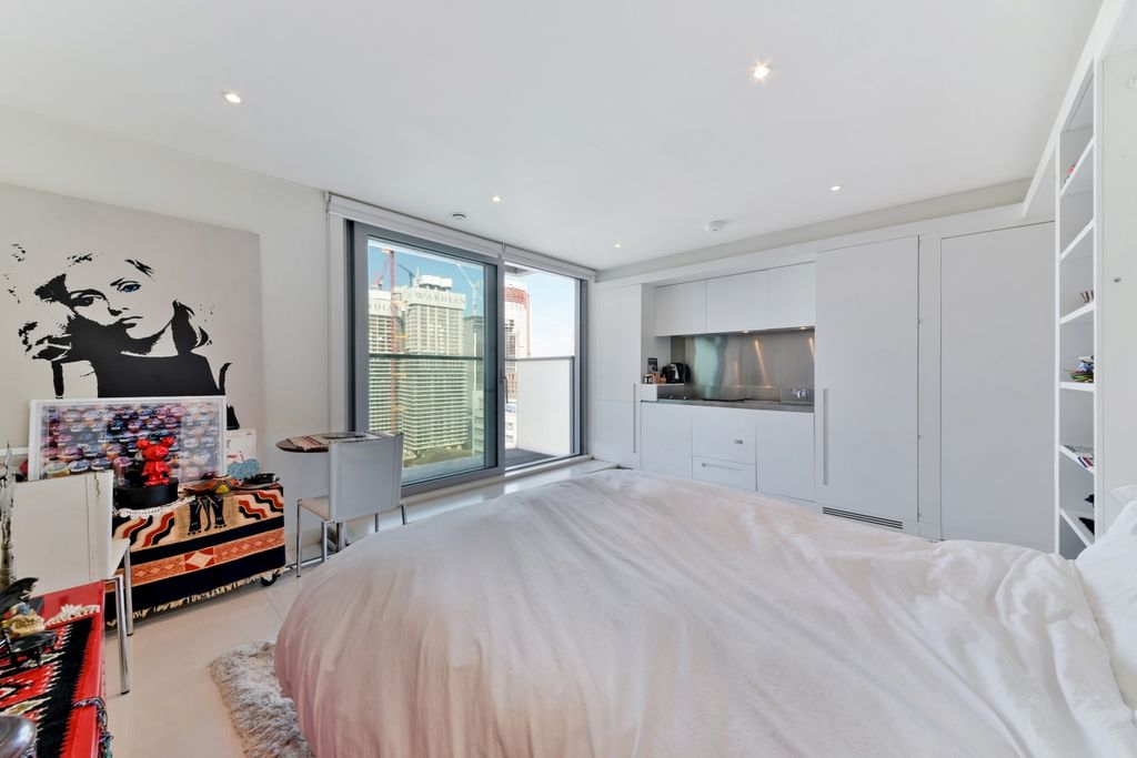 Property photo 2 of 12 Living Area