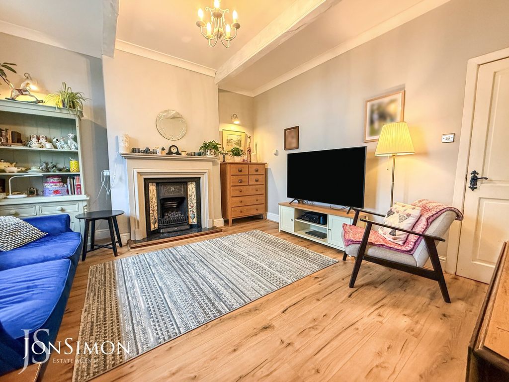 Property photo 2 of 24