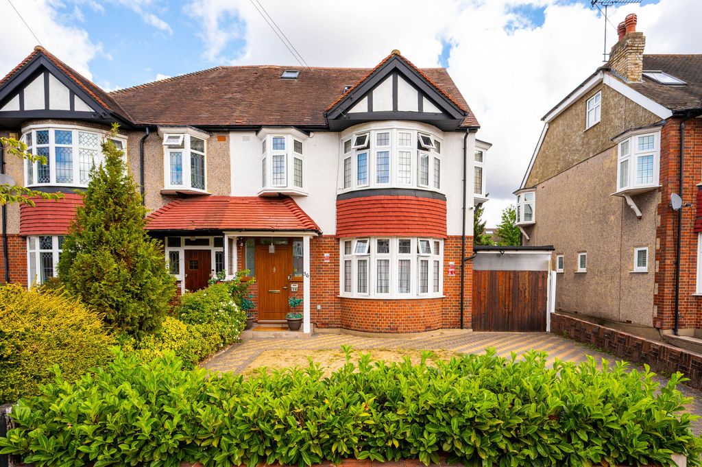 Property photo 2 of 16