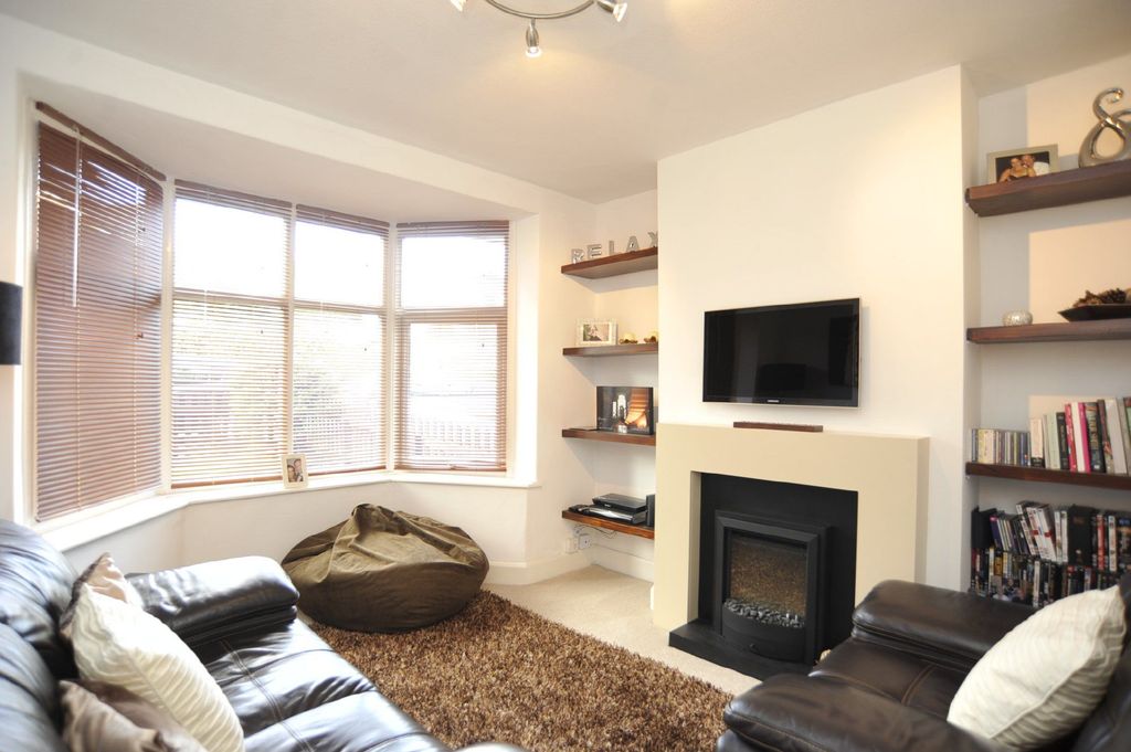 Property photo 2 of 9