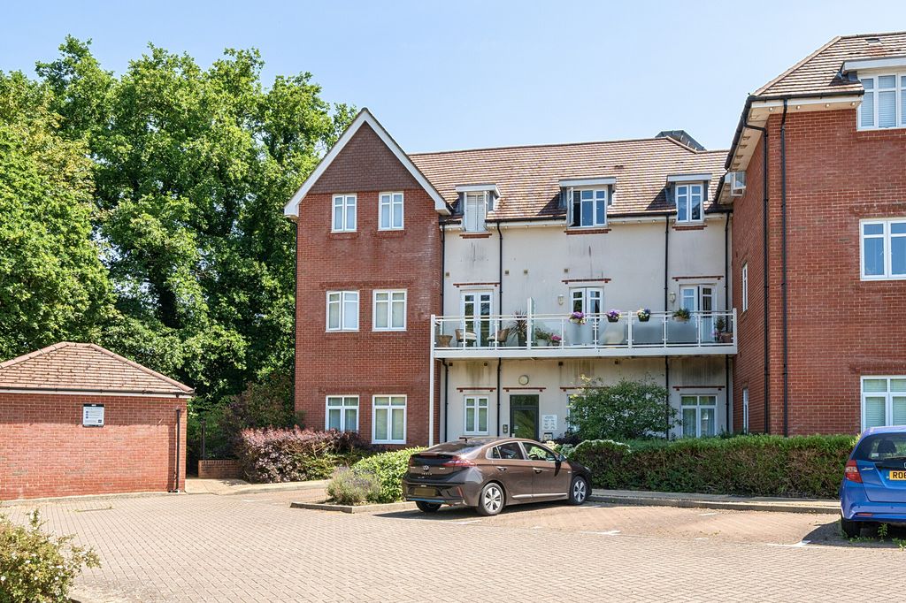 Property photo 1 of 10