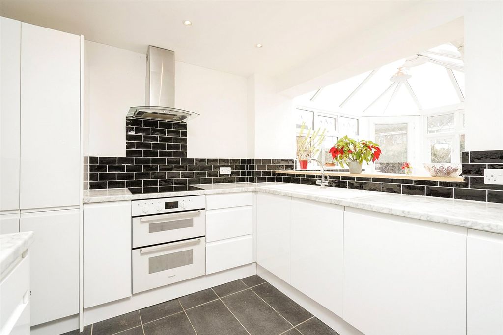 Property photo 3 of 18 Photography