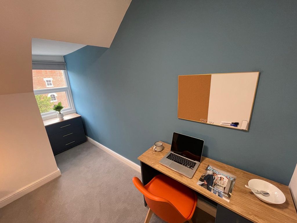 Property photo 3 of 4