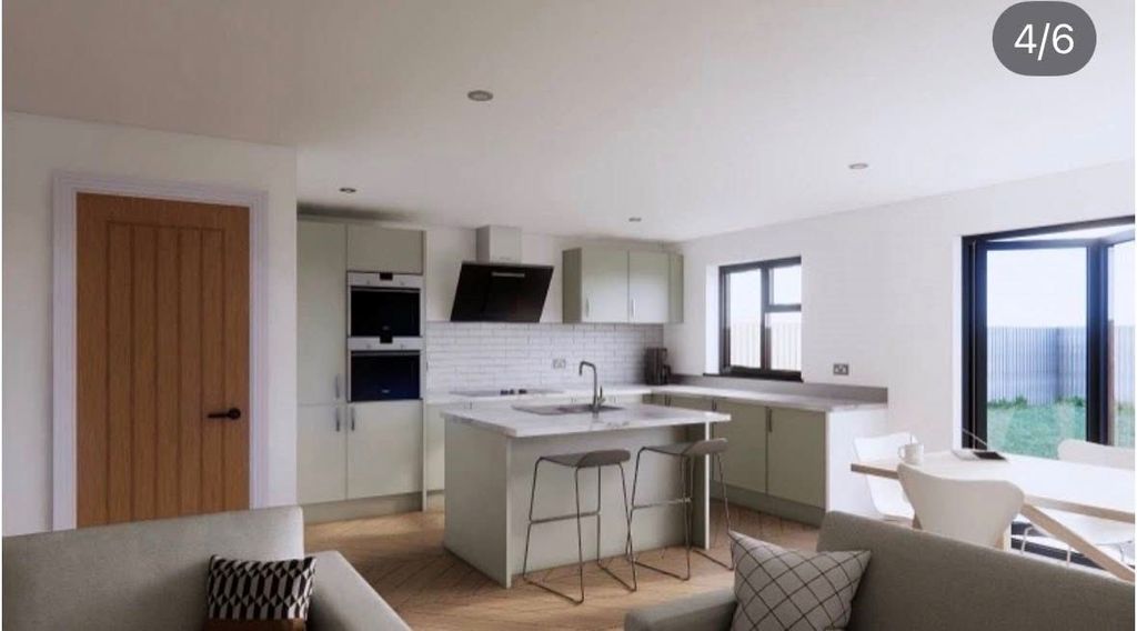 Property photo 2 of 6