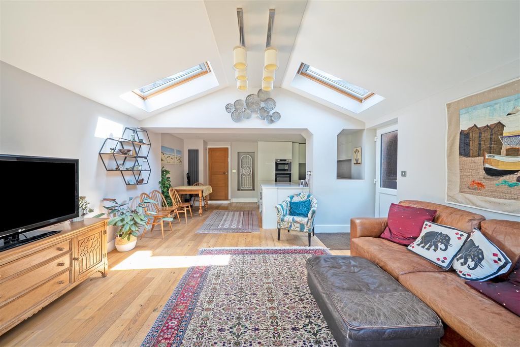 Property photo 1 of 14 Dsc01363-Hdr-Edit-2.Jpg