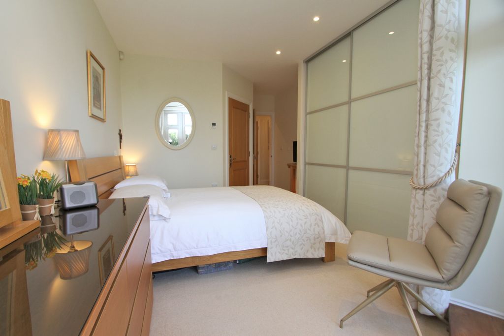 Additional image 16 of 2 bed flat for saleDarley Road, Eastbourne BN20