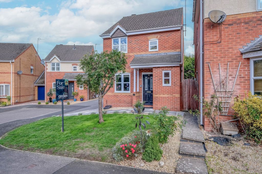 Property photo 1 of 18