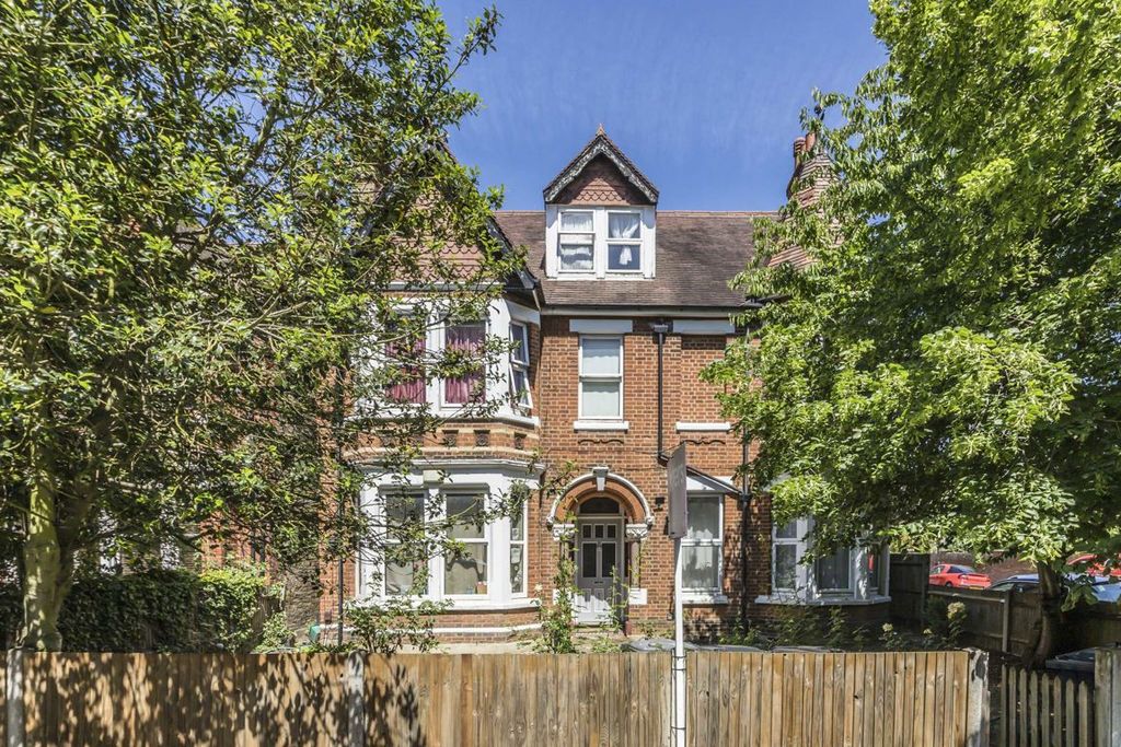 Property photo 1 of 9