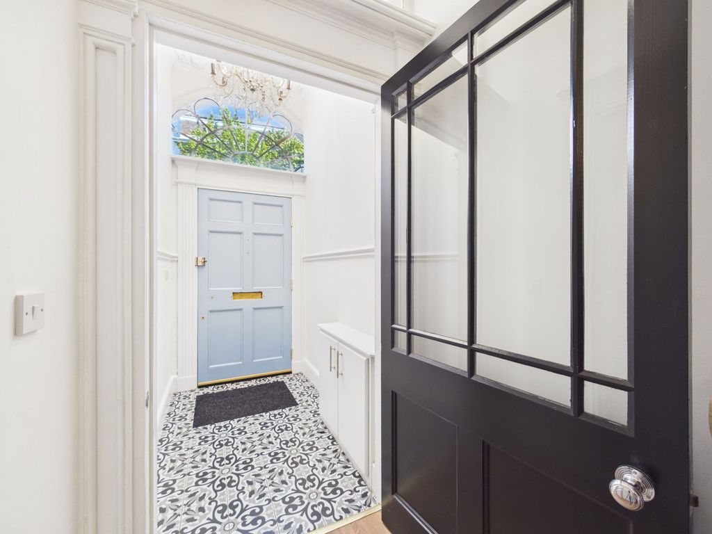 Property photo 2 of 44