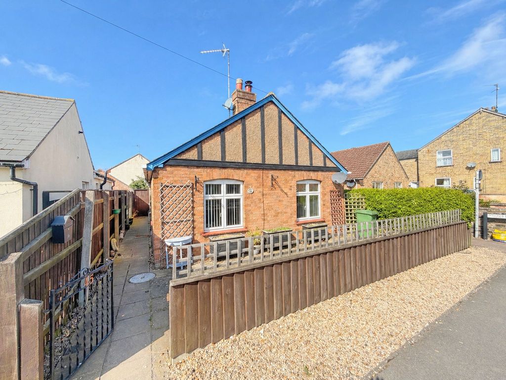 Property photo 1 of 10