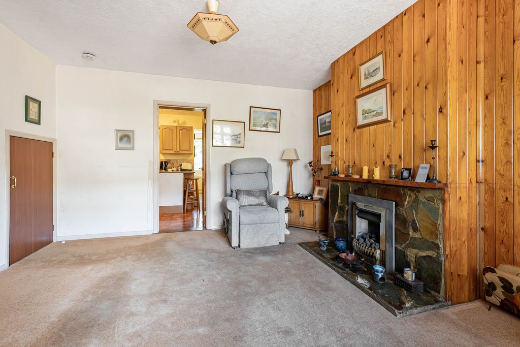 Property photo 3 of 22