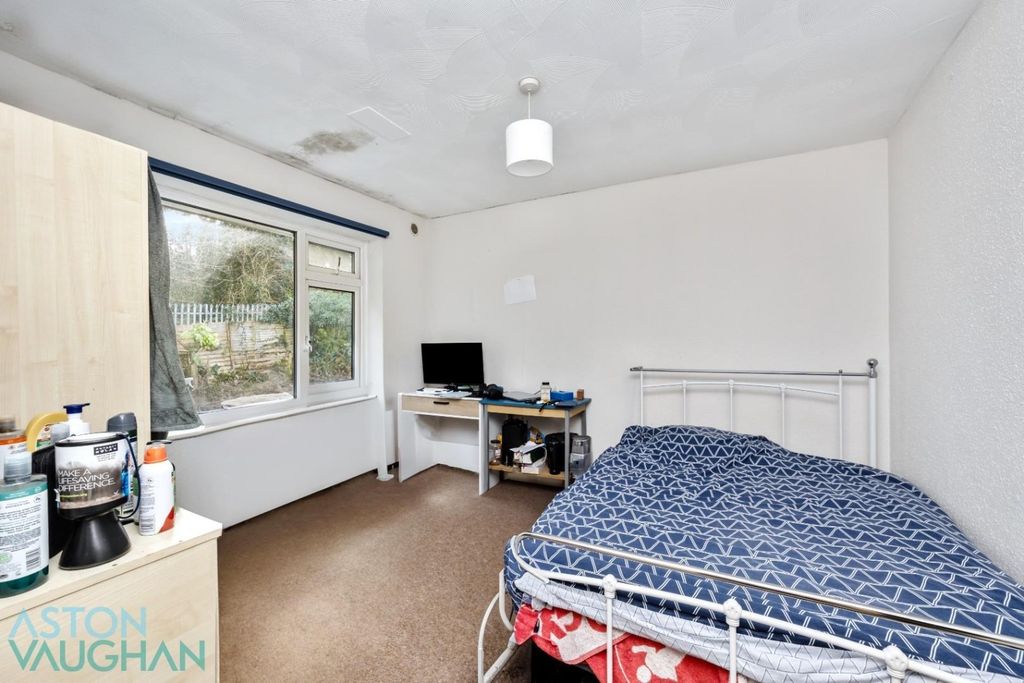 Property photo 3 of 10 5535182