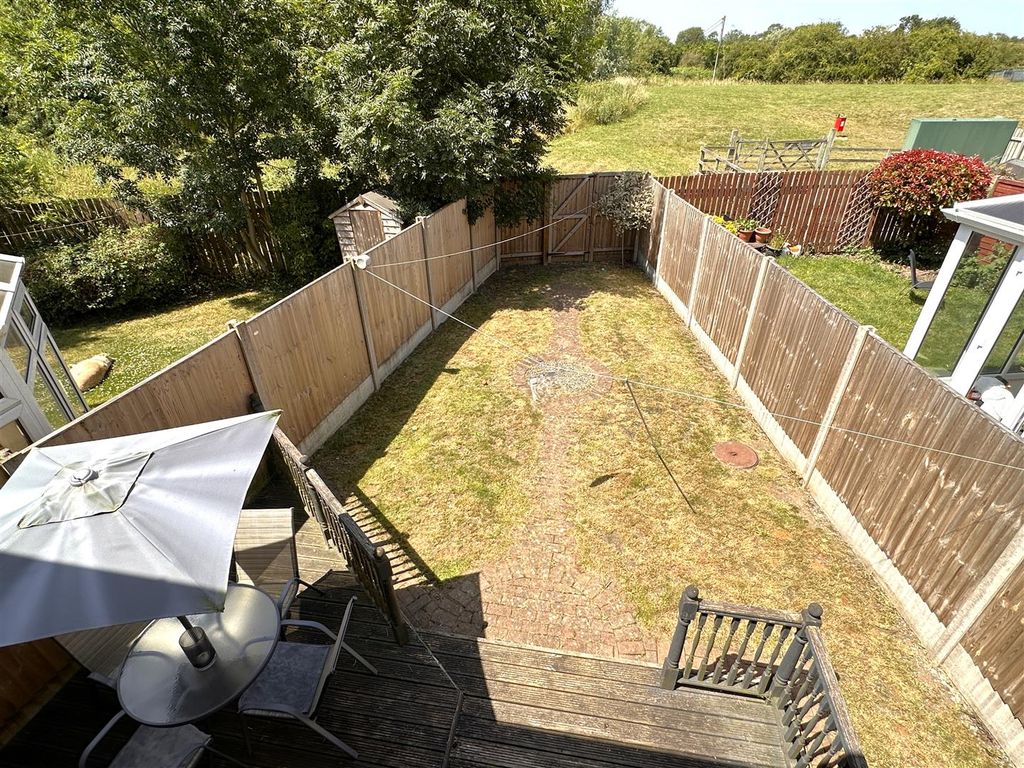 Property photo 3 of 17 Rear Garden With Unspoiled Outlook 170