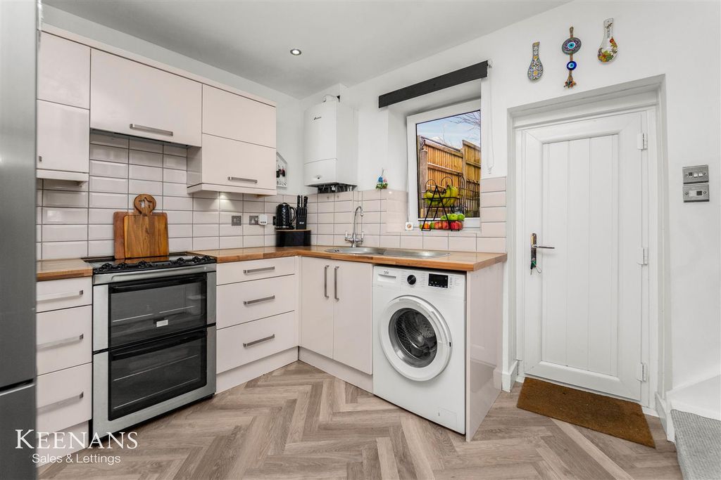 Property photo 2 of 48 2.Jpg