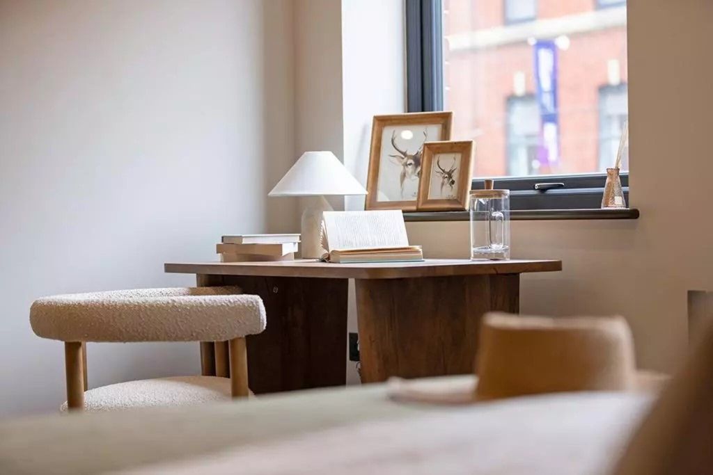 Property photo 1 of 24 Bedroom