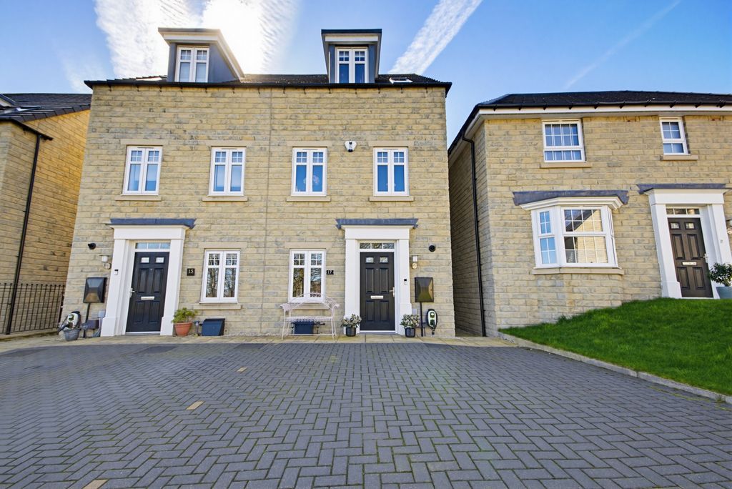 Property photo 1 of 37 Dsc05830