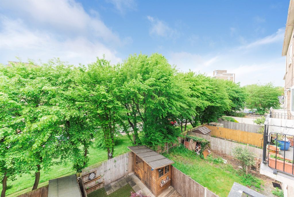 Property photo 3 of 13