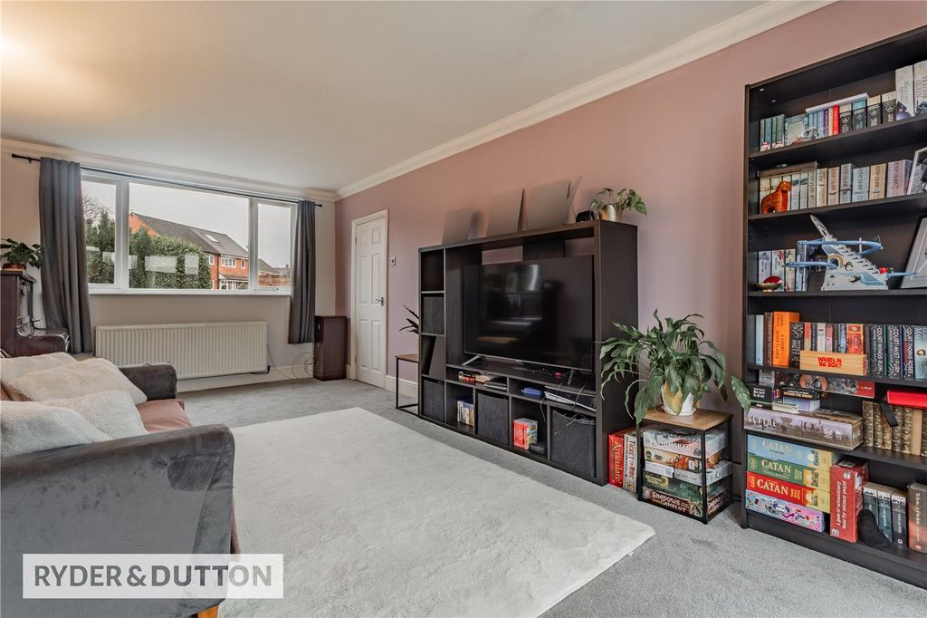 Property photo 2 of 21 Picture No. 14